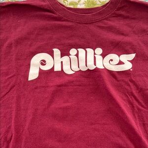 Harper Maroon T-Shirt with White Number 3. Phillies Short Sleeve.Never worn!